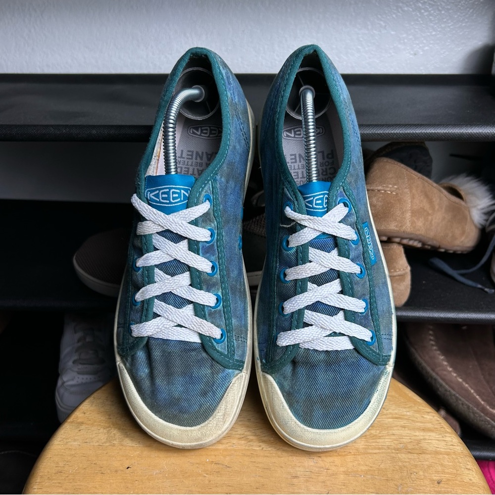 Keen Elsa blue tie dye lace sneakers - Picture 6 of 8